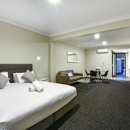 Aloha Central Premium Studios Mount Gambier Esterno foto